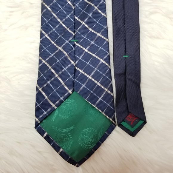 *SOLD* Tommy Hilfiger Navy Blue & White Plaid Checked Silk Neck Tie Classic - Picture 4 of 4